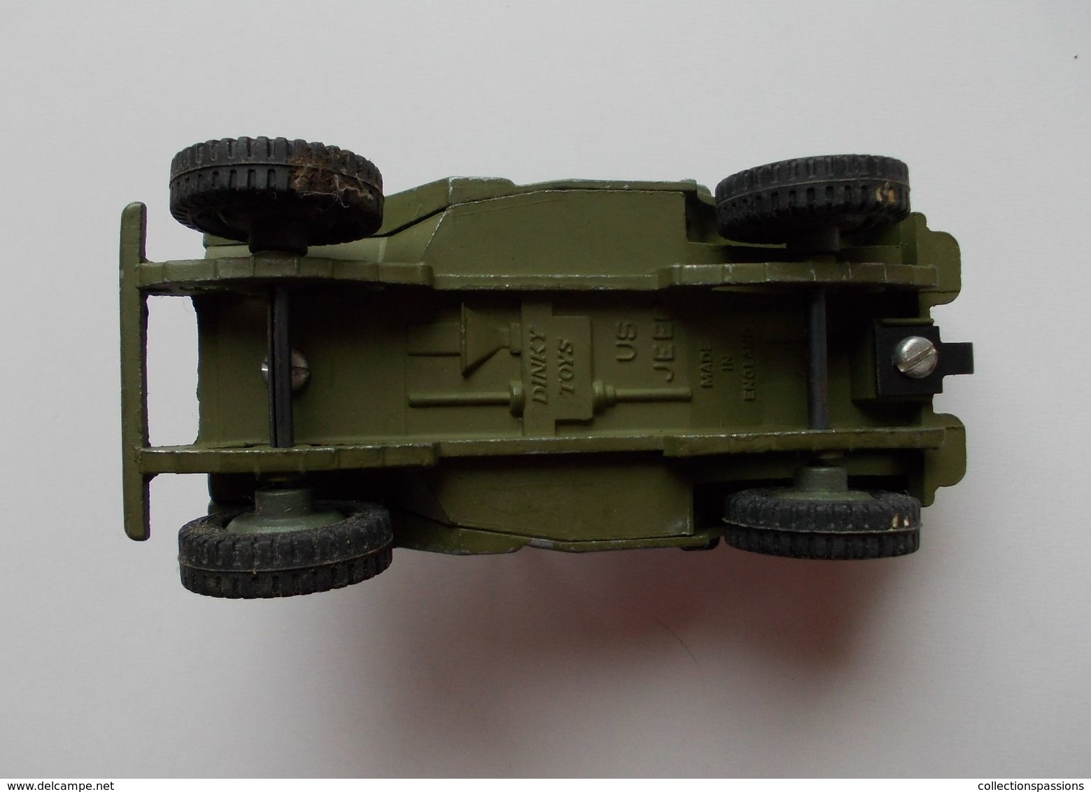 - Jeep avec attelage canon - Dinky Toys - Made in England -