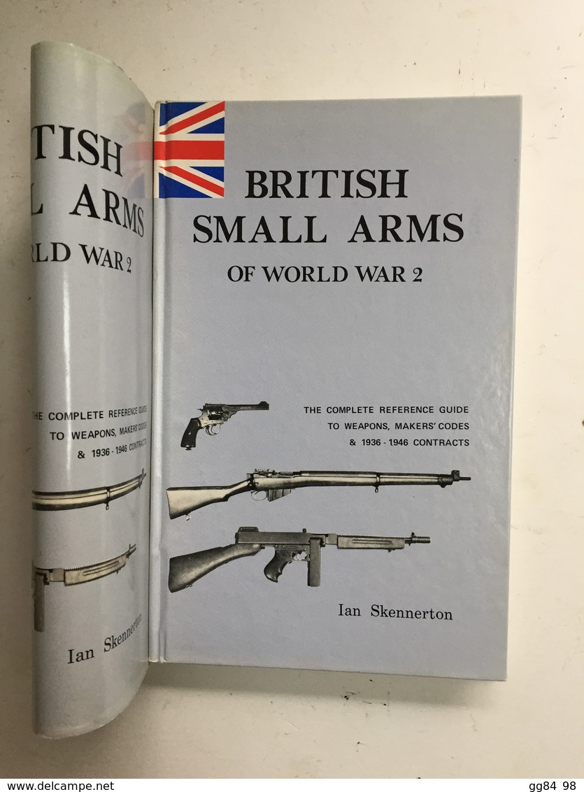 A 70 X - British Small Arms Of World War 2 - Armes Blanches