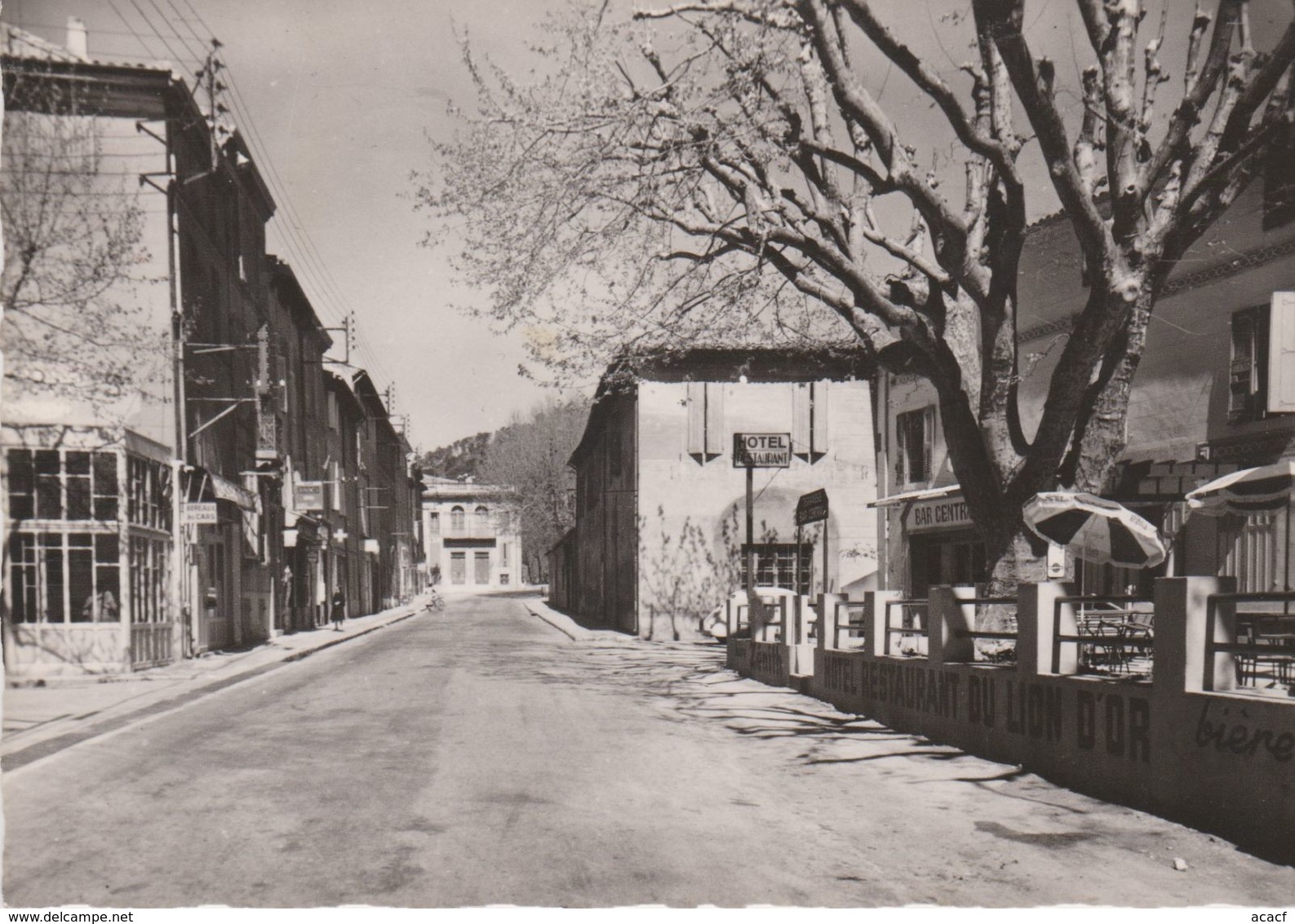 Cours Jean Jaurès, à St-Zacharie (83) - - Saint-Zacharie