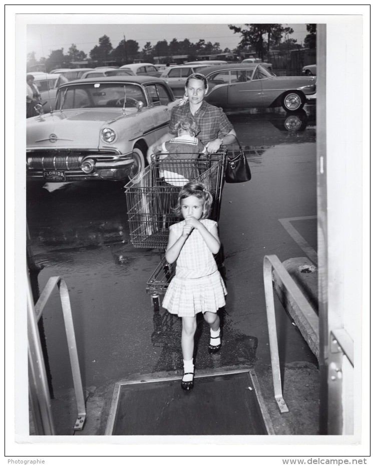 Floride US Air Force Parking De Supermarche Base Militaire Famille Ancienne Photo 1962 - Guerre, Militaire