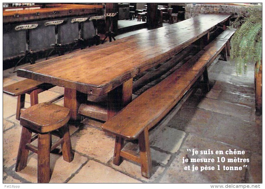 10 - LE MENILOT : Restaurant " LA MANGEOIRE " ( Jolie Table De 10 M En Chêne ) CPSM CPM Grand Format - Aube - Other & Unclassified