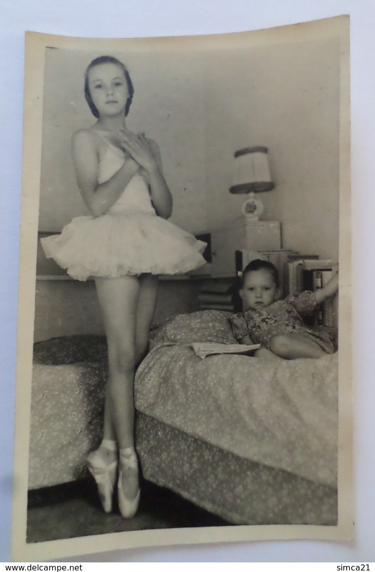 PHOTO VINTAGE ENFANT BALLERINE - Autres & Non Classés