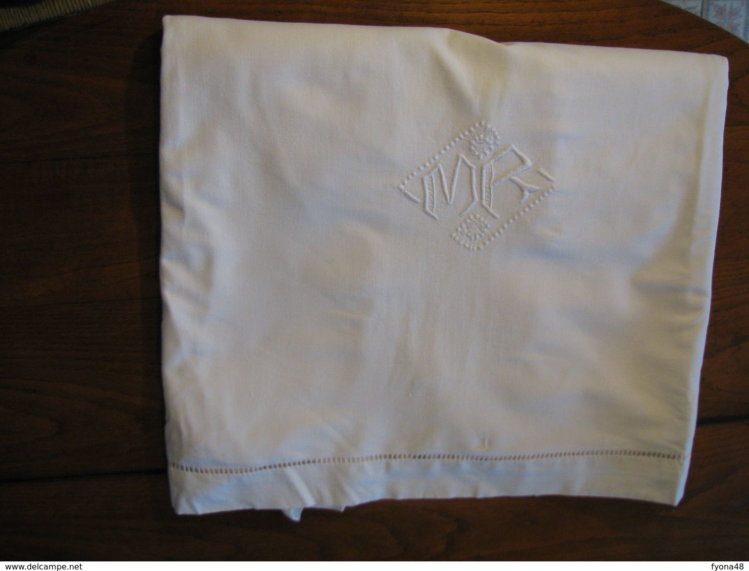 187 - Drap Brodé De Jours échelle Et Monogrammé MB - Sabanas/Cubrecamas