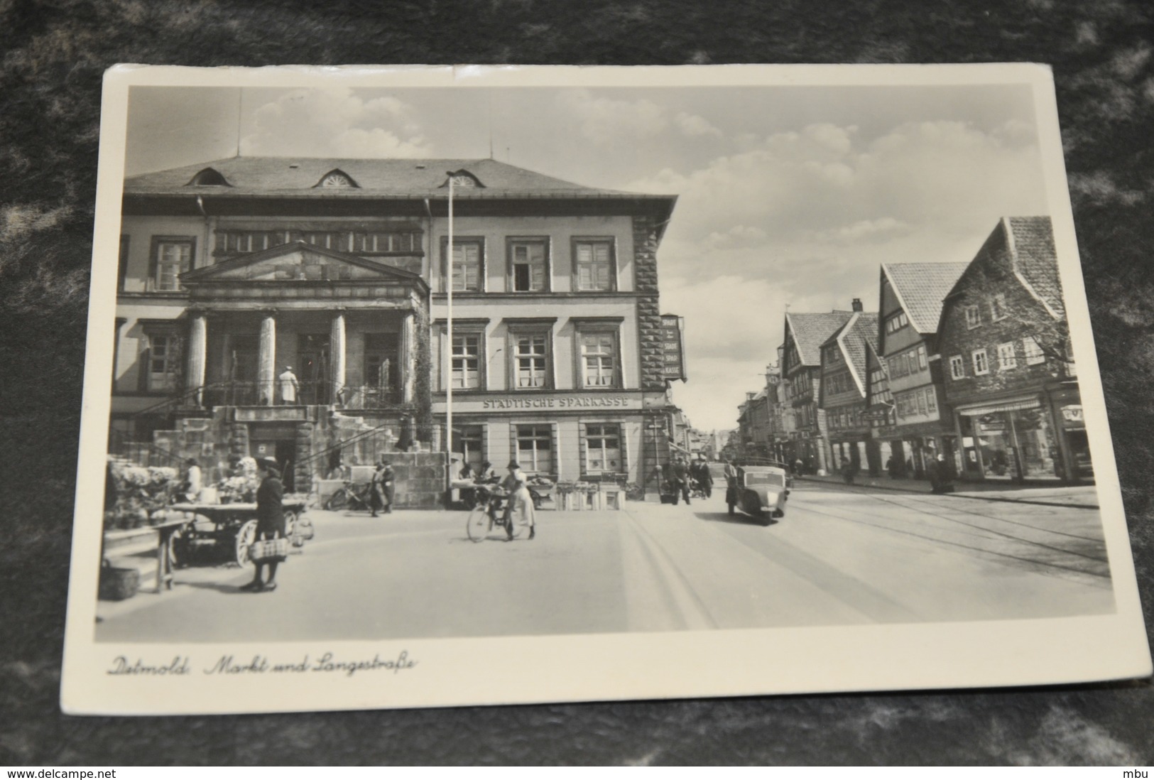 1038   Detmold Markt Und Langestrasse   Animiert  Auto  1953 - Detmold