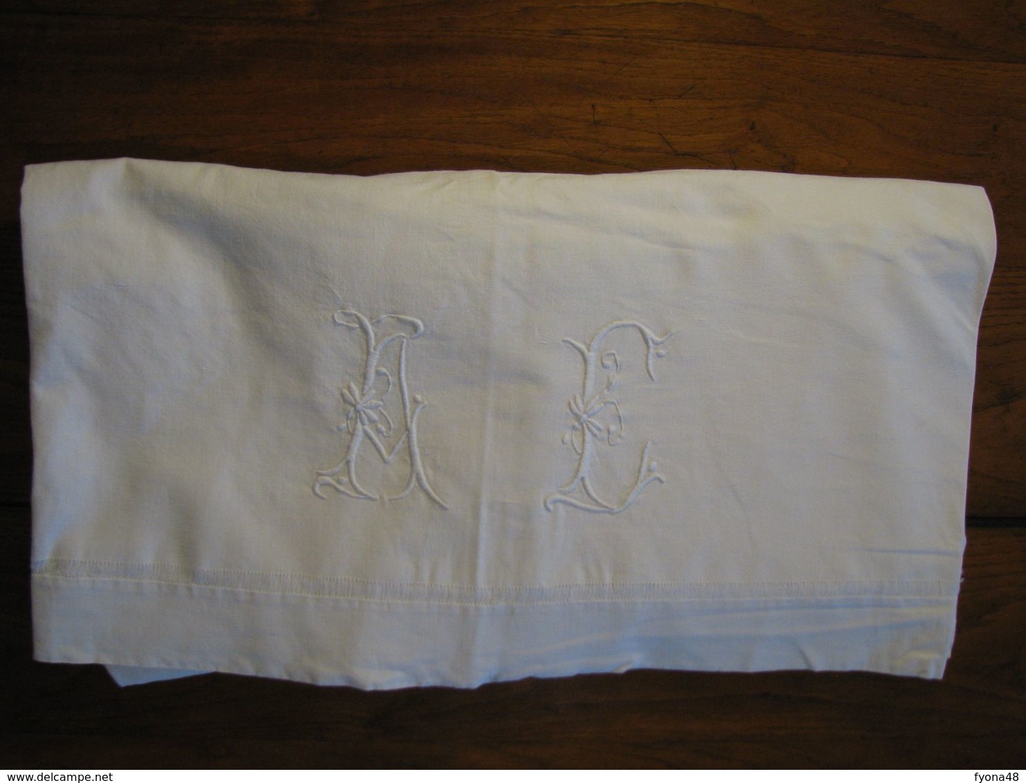 188 - Drap Brodé De Jours échelle Et Monogrammé AC - Draps/Couvre-lits