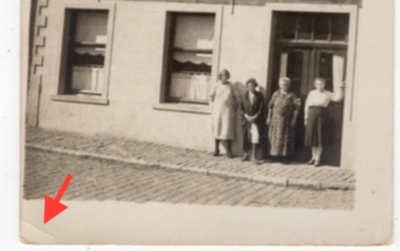 HOEILAART - HOEYLAERT - Carte-photo - Gemeenteplaats - Herberg - TEMBUYZER-DEROM - "De Lustige Duif"" - Hoeilaart