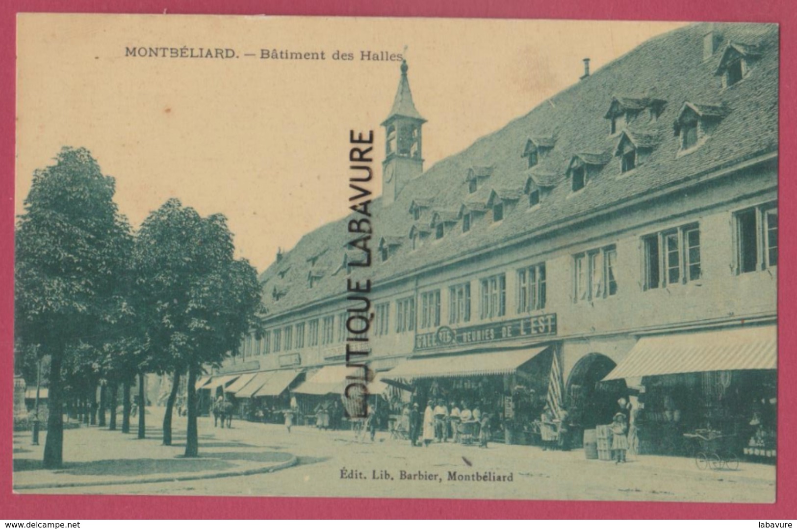 25 - MONTBELIARD---Batiment Des Halles--Café-commerces--animé - Montbéliard