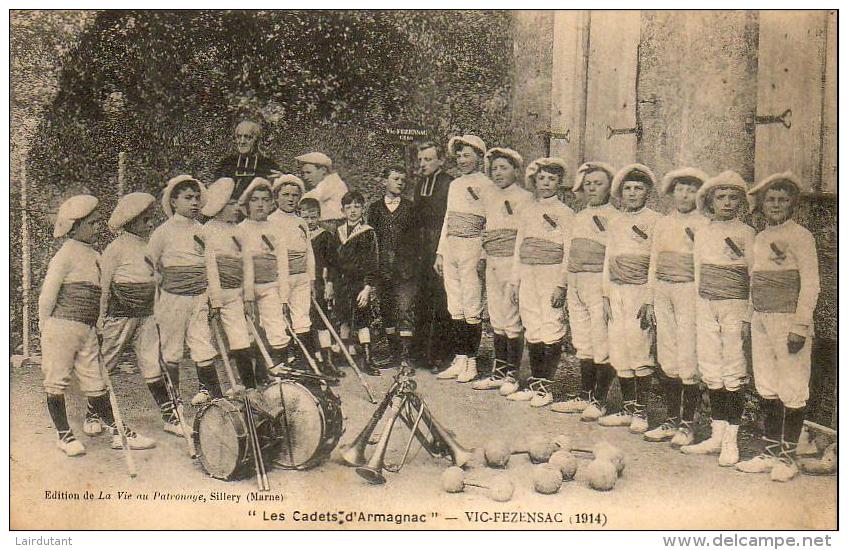 D32  VIC FEZENSAC  LES CADETS D'ARMAGNAC 1914 - Vic-Fezensac