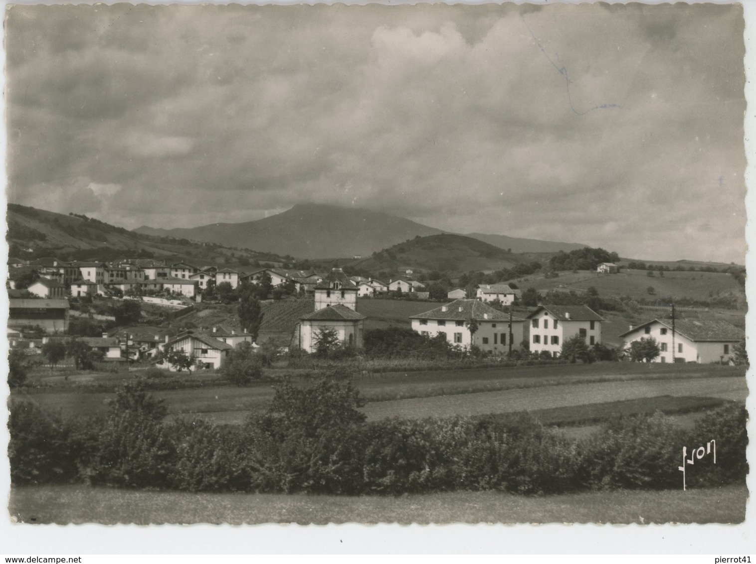 ESPELETTE - Vue Générale, Au Fond La Rhune - Espelette