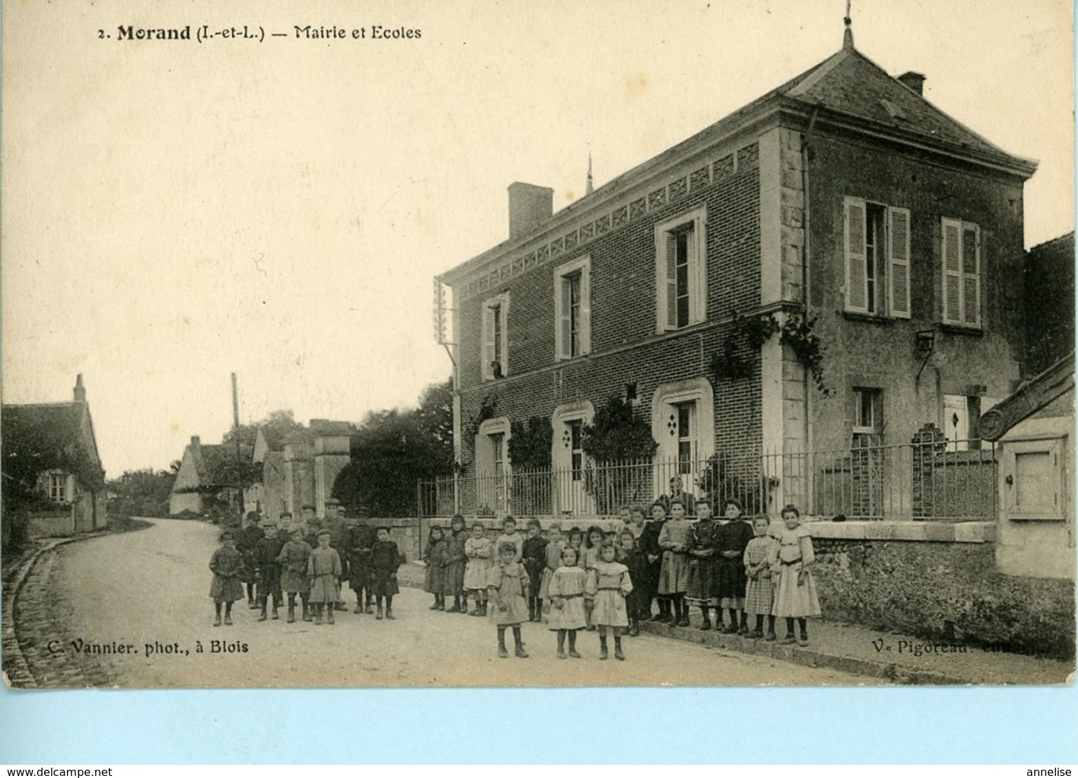 37 MORAND La Mairie Et Les écoles TB Animée - Otros & Sin Clasificación