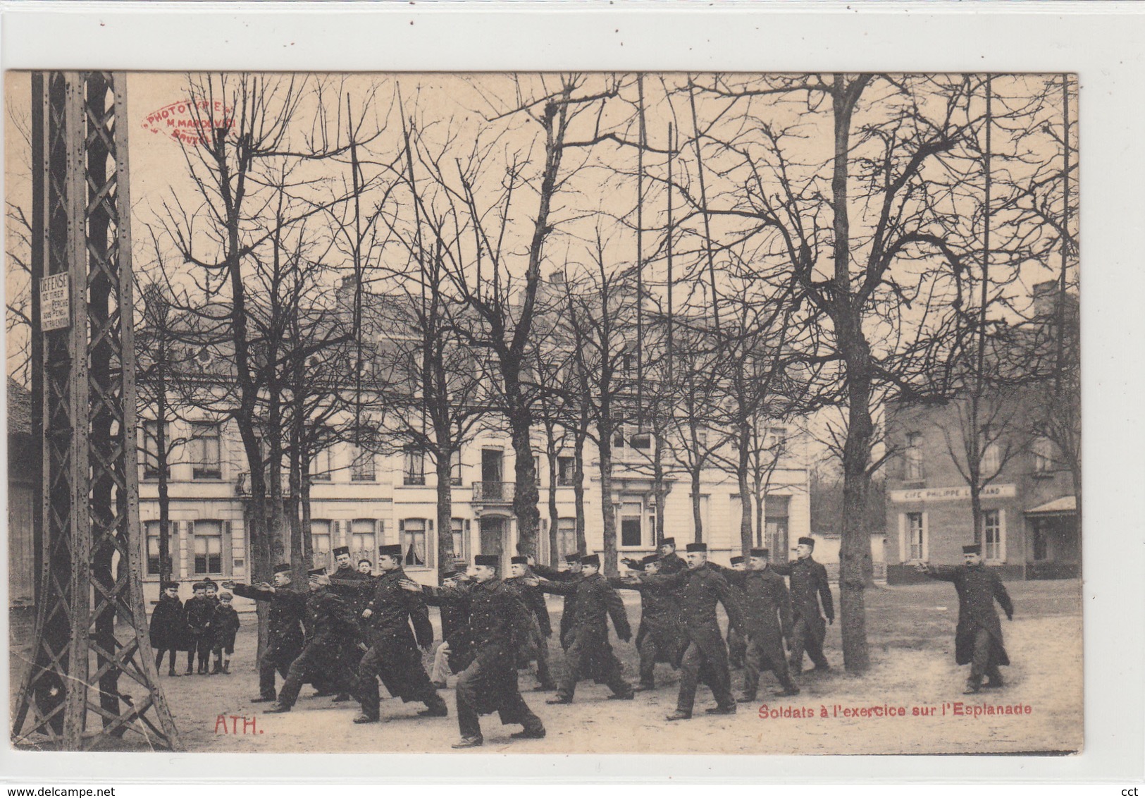 Ath  Soldats à L'exercice Sur L'Esplanade - Ath