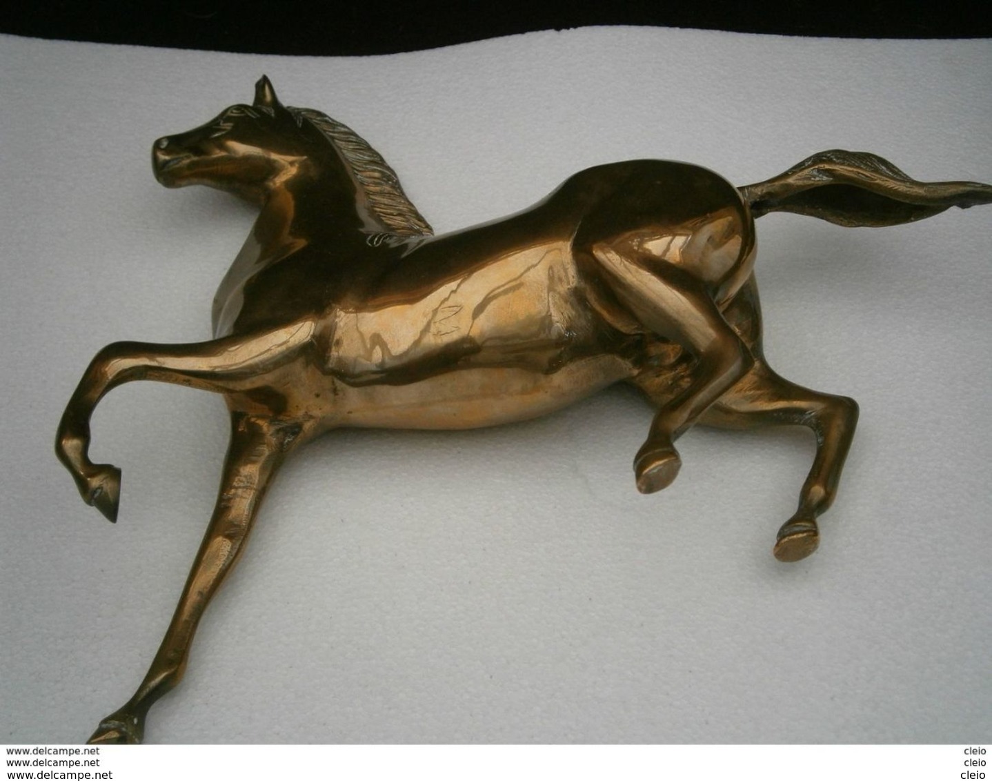 STATUE CHEVAL EN LAITON Bronze H 28 Cm L 30 Cm La 7 Cm - Bronzes