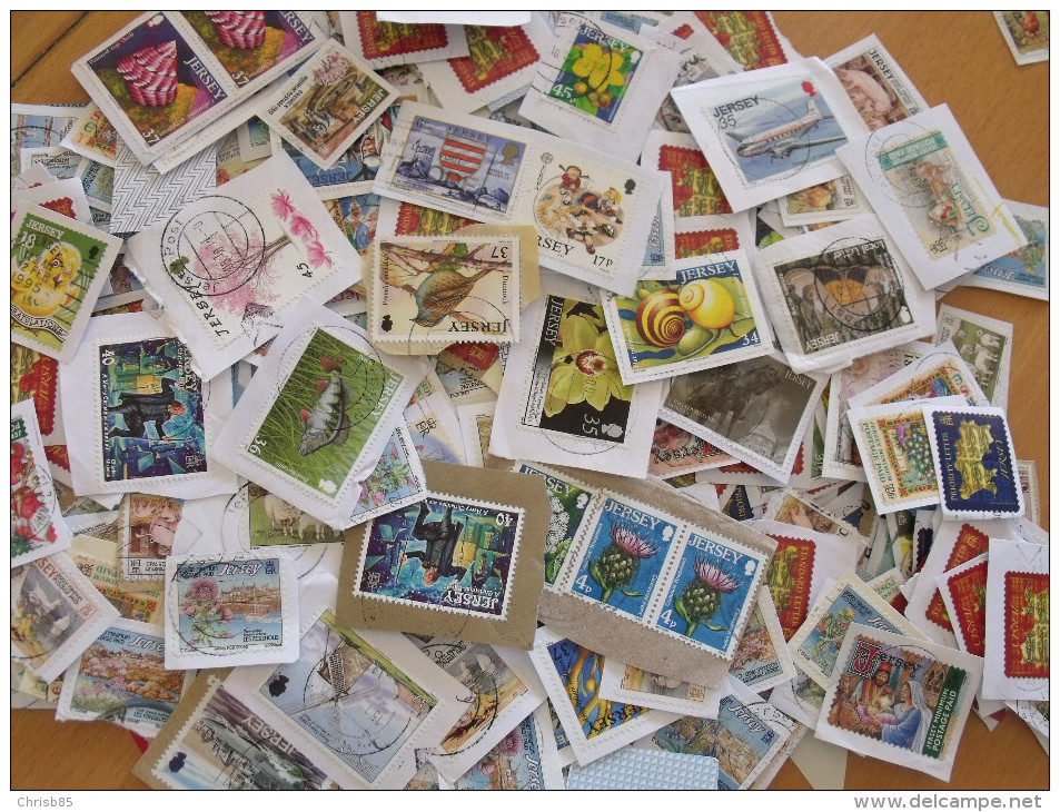 LOT 250 GRAMMES TIMBRES COLLECTION ILES BRITANNIQUES  JERSEY - Vrac (min 1000 Timbres)