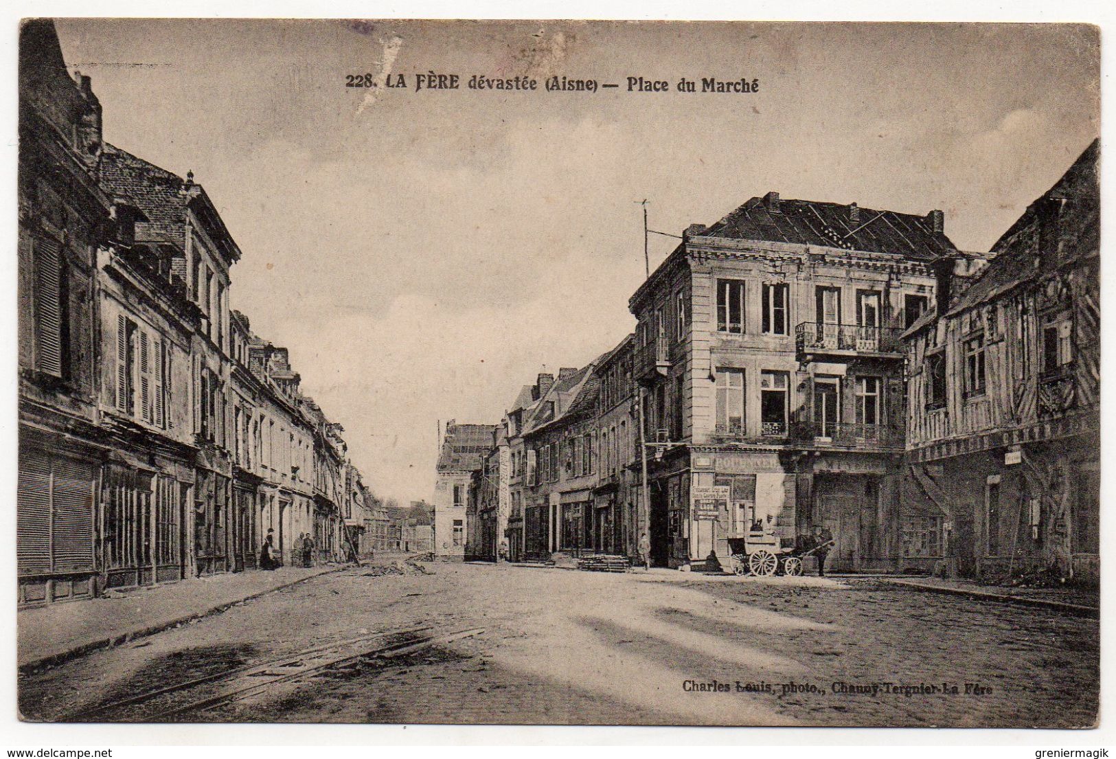 Cpa La Fère Dévastée (Aisne) Place Du Marché - Autres & Non Classés