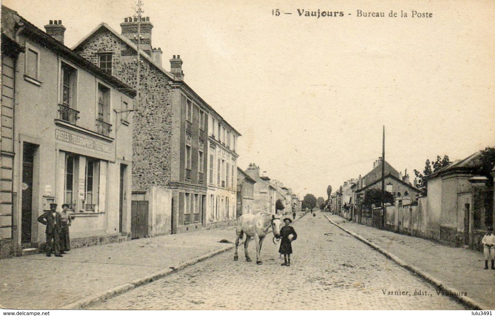 CPA - VAUJOURS (94) - Aspect Du Quartier Du Bureau De Postes Dans Les Années 20 - Autres & Non Classés