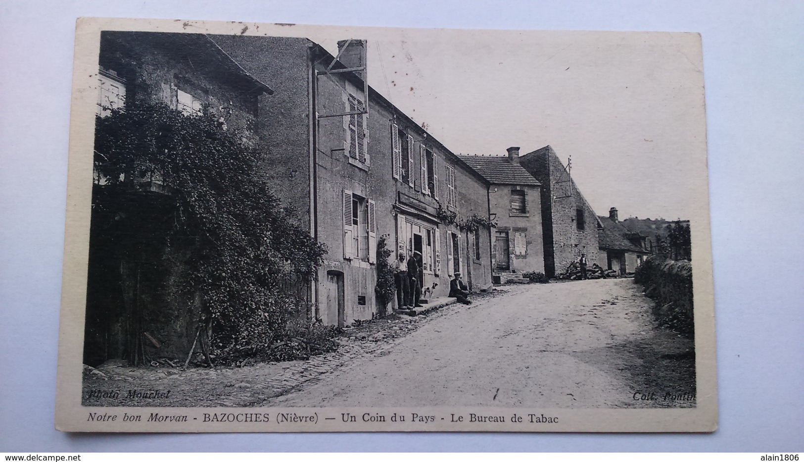 Carte Postale (z7) Ancienne De Bazoches , Un Coin Du Pays , Le Bureau De Tabac - Bazoches