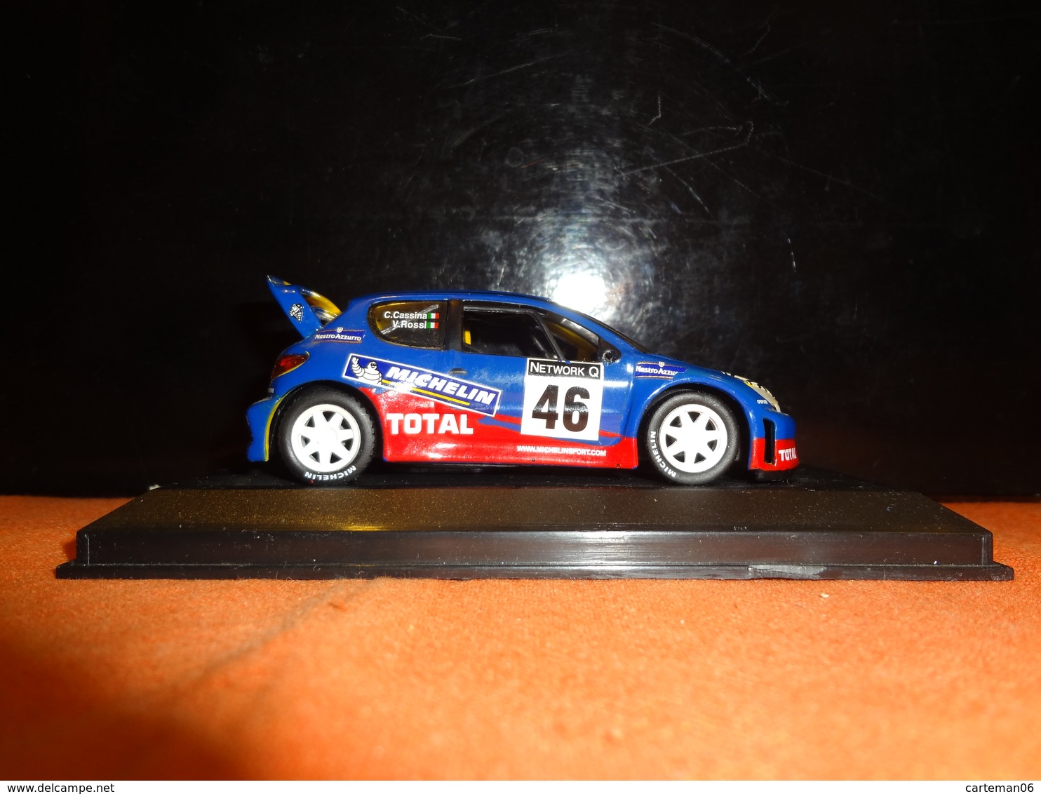 Voiture De Rallye - Peugeot 206 WRC - V. Rossi Et C. Cassina  " Michelin" - 1/43 (bibendum) - Rally