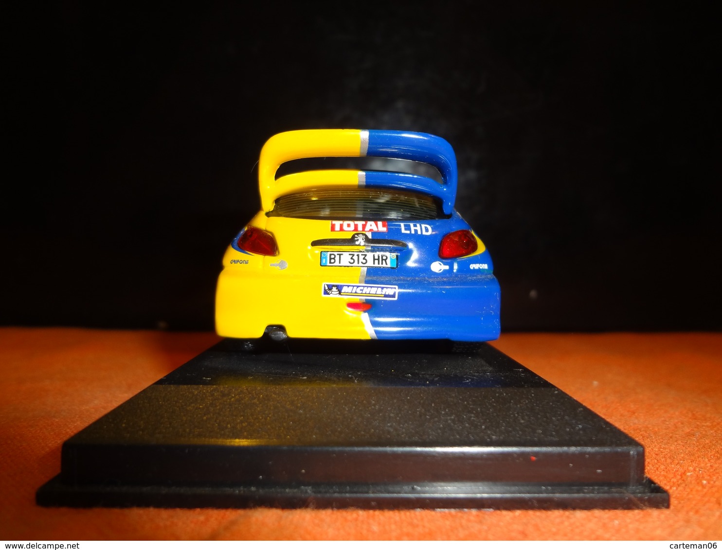 Voiture De Rallye - Peugeot 206 WRC - V. Rossi Et C. Cassina  " Michelin" - 1/43 (bibendum) - Rally