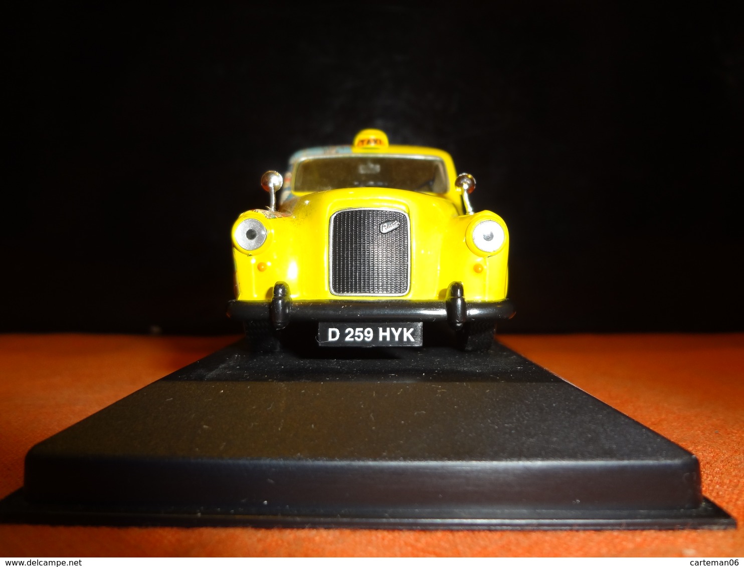 Voiture - Austin LTI FX4 London Taxi  " Michelin" - 1/43 (bibendum) - Publicitaires - Toutes Marques