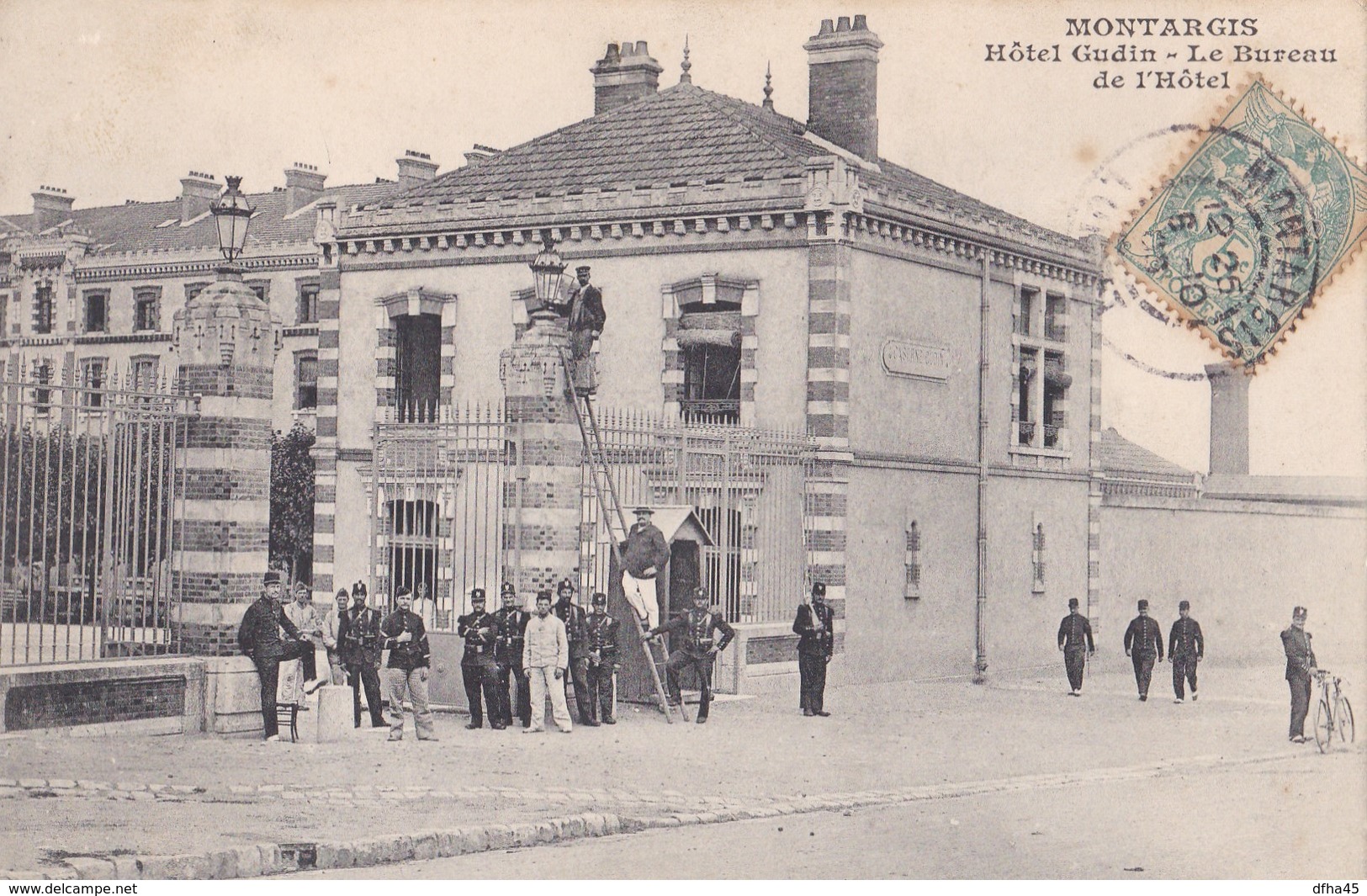 Montargis : Hôtel Gudin - Le Bureau De L'Hôtel - Montargis