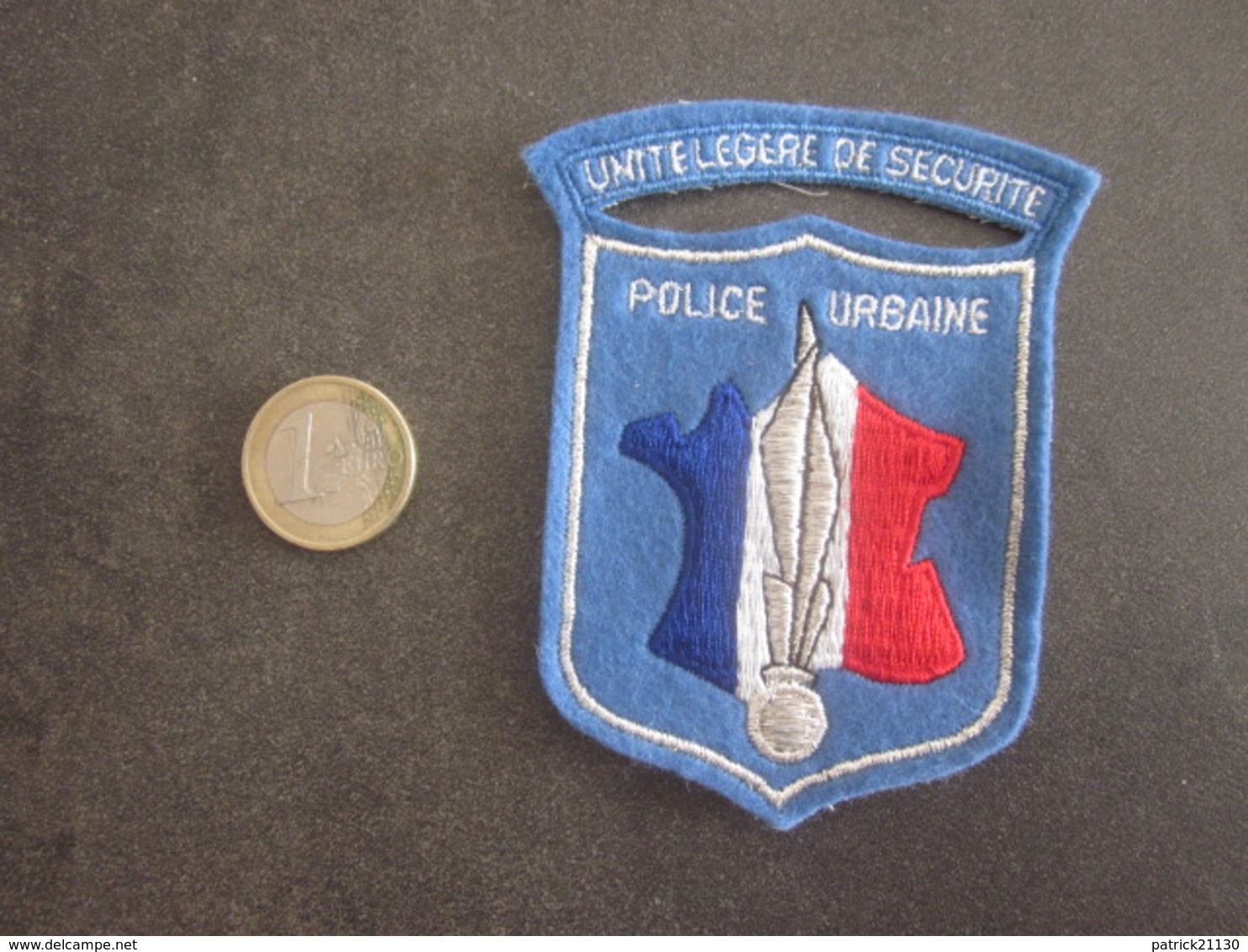 ANCIEN ECUSSON TISSU UNITE LEGERE DE SECURITE - Police