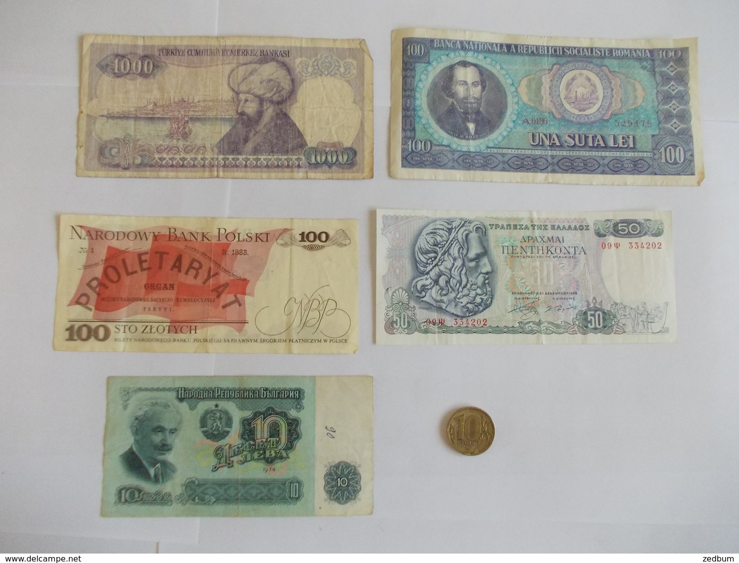 Lot De 5 Billets Et Une Pièce Offerte De Pays De L'Europe De L'Est - Lots & Kiloware - Banknotes