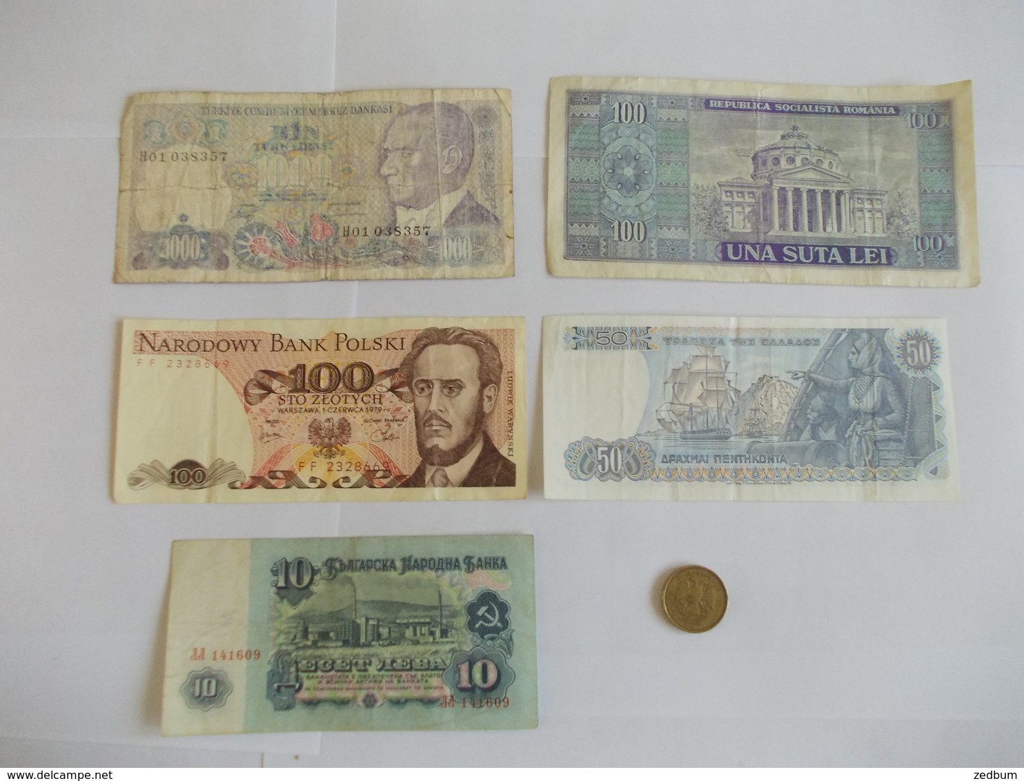 Lot De 5 Billets Et Une Pièce Offerte De Pays De L'Europe De L'Est - Lots & Kiloware - Banknotes