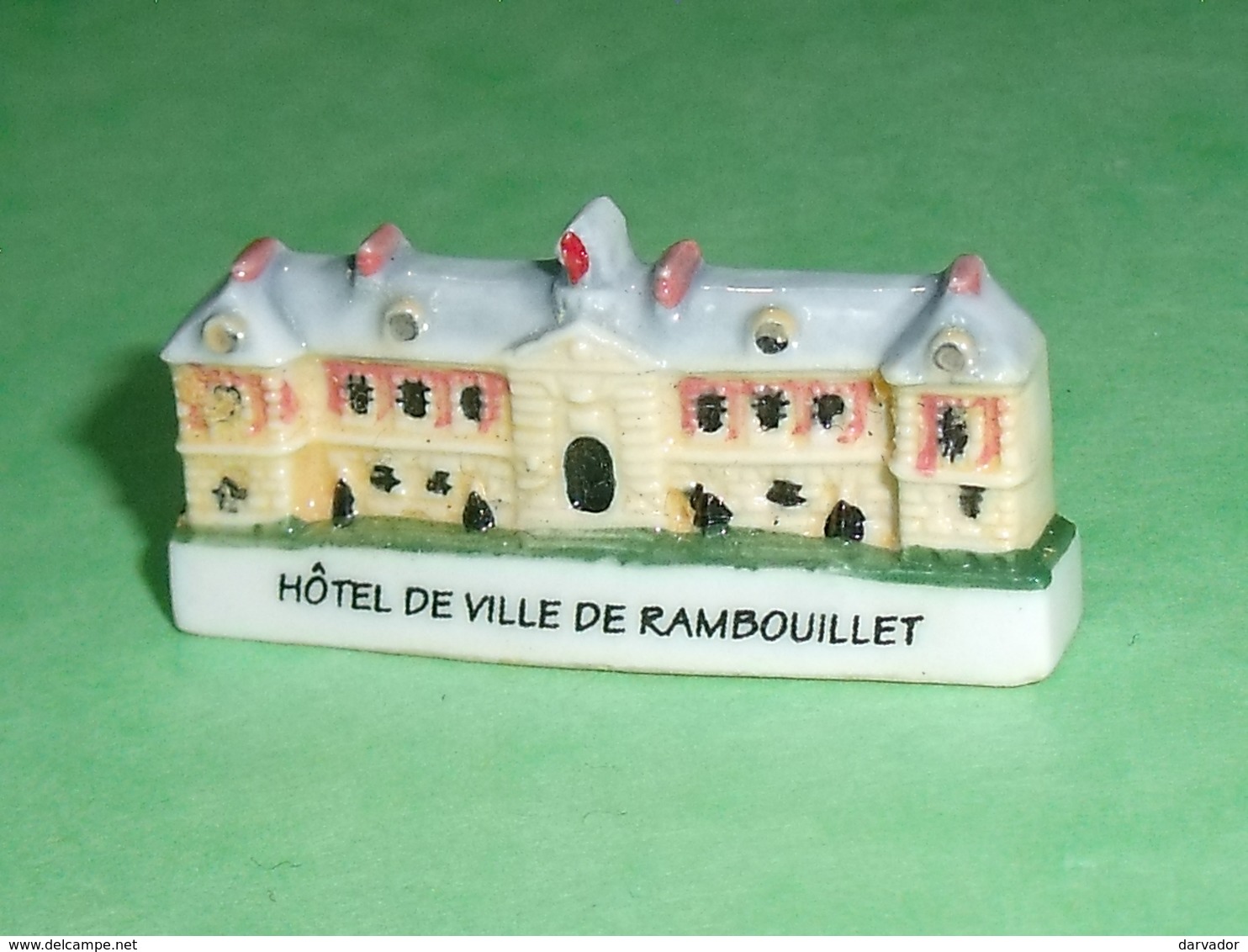 Féves / Pays / Régions : Hotel De Ville De Rambouillet   T9 - Countries