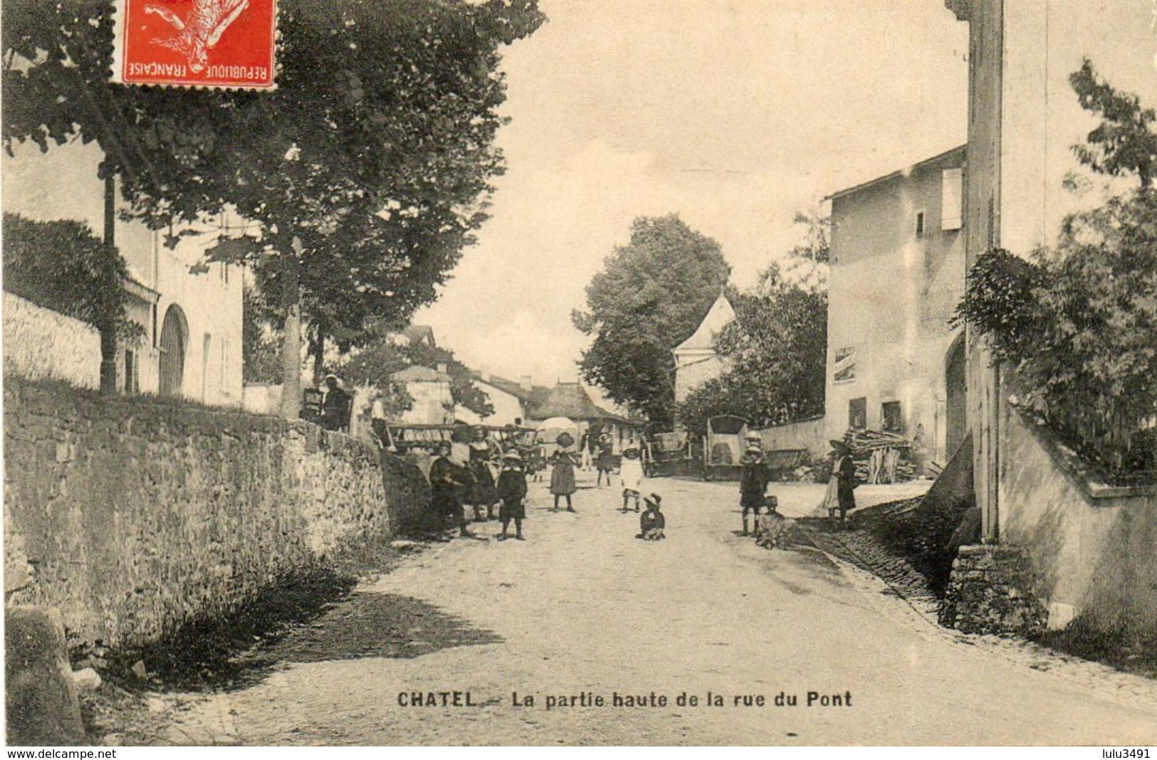 CPA - CHATEL-sur-MOSELLE (88) - Aspect De La Partie Haute De La Rue Du Pont En 1912 - Chatel Sur Moselle