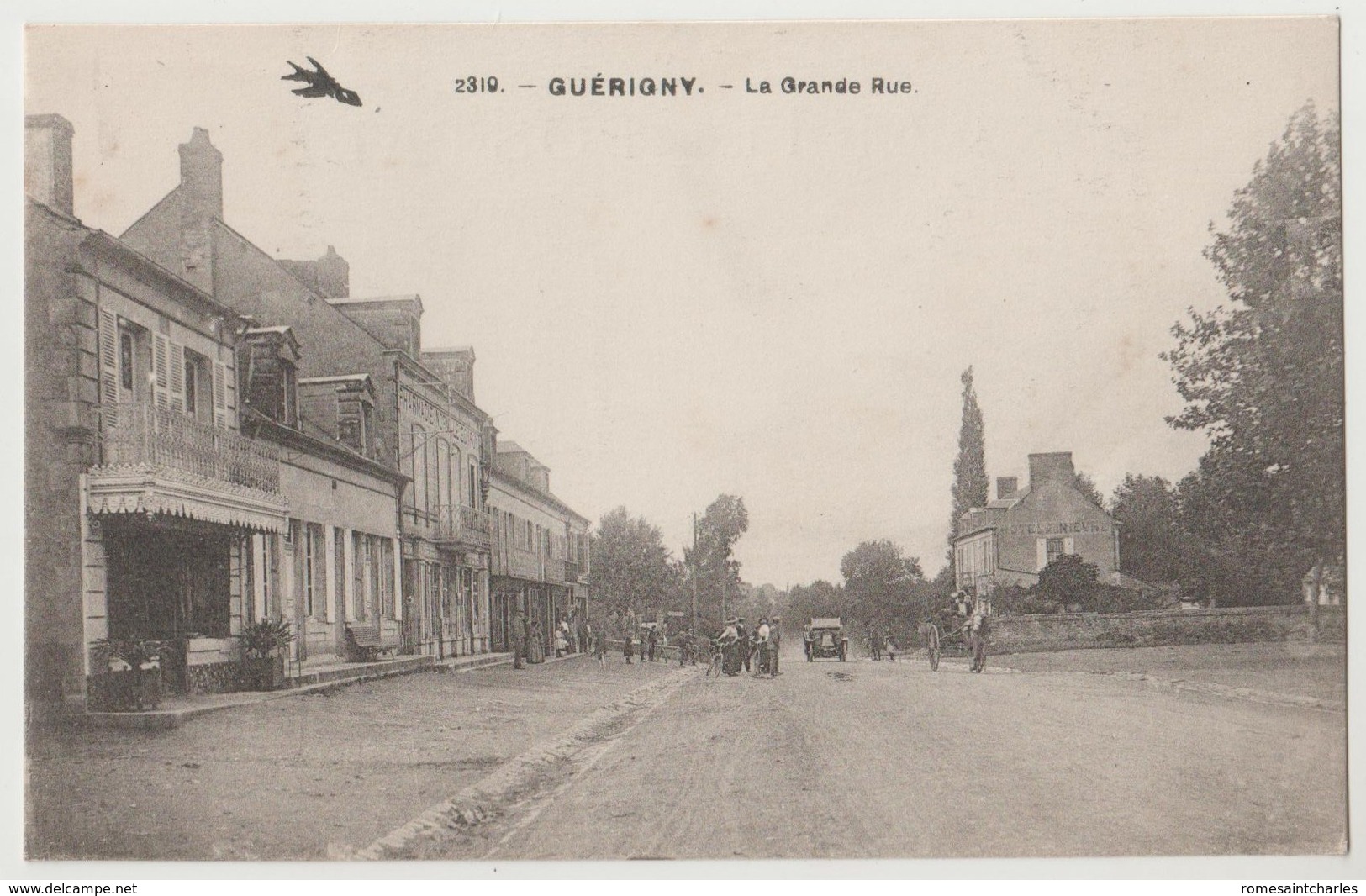 CPA GUERIGNY La Grande Rue - Autres & Non Classés