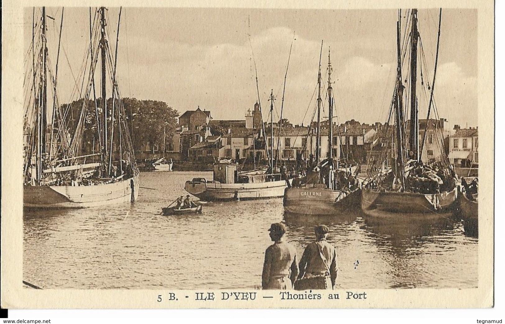 ILE D'YEU - Thoniers Au Port - Ile D'Yeu