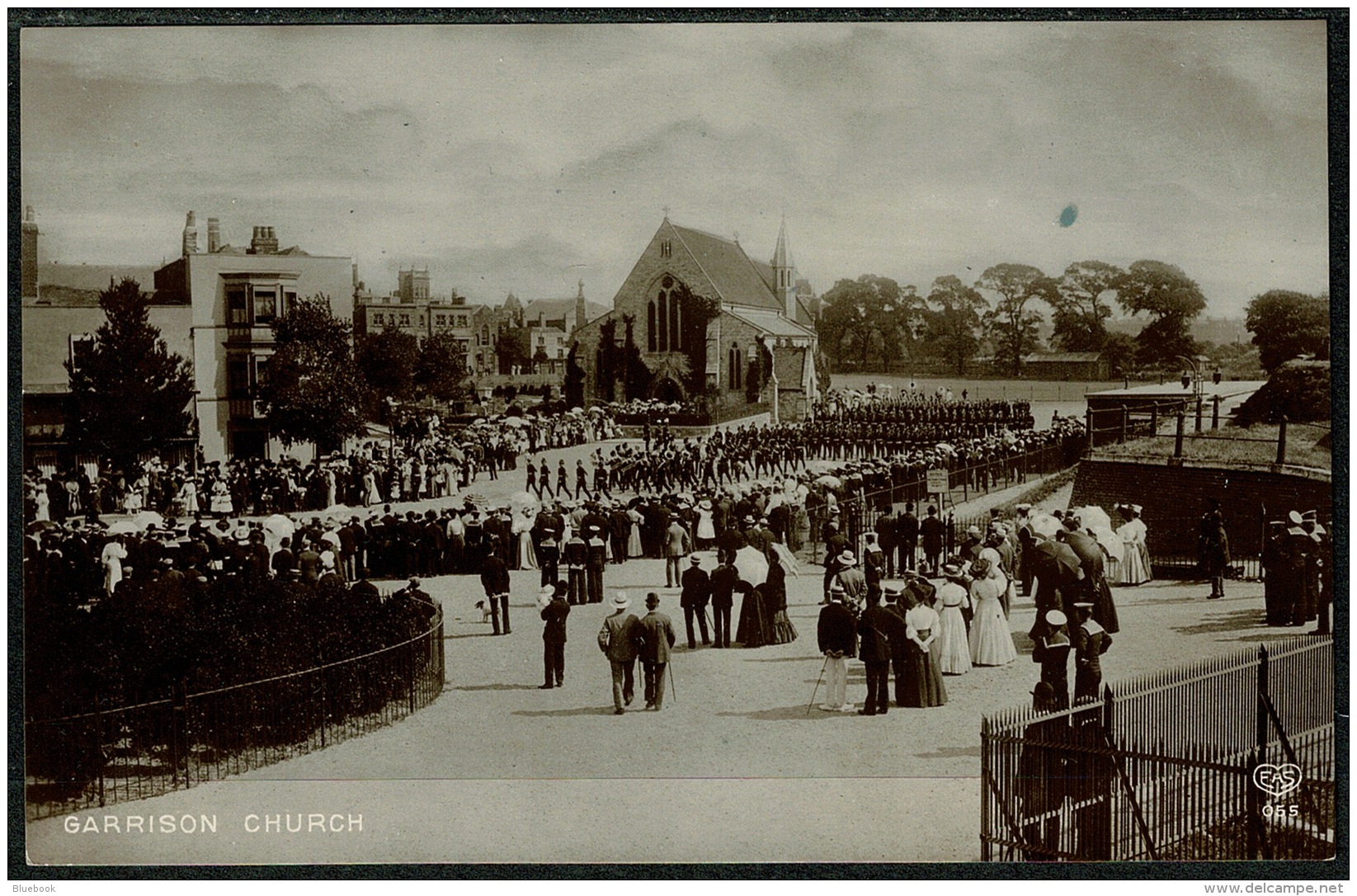 RB 1195 - Early Real Photo Postcard - Garrison Church - Portsmouth Hampshire - Portsmouth