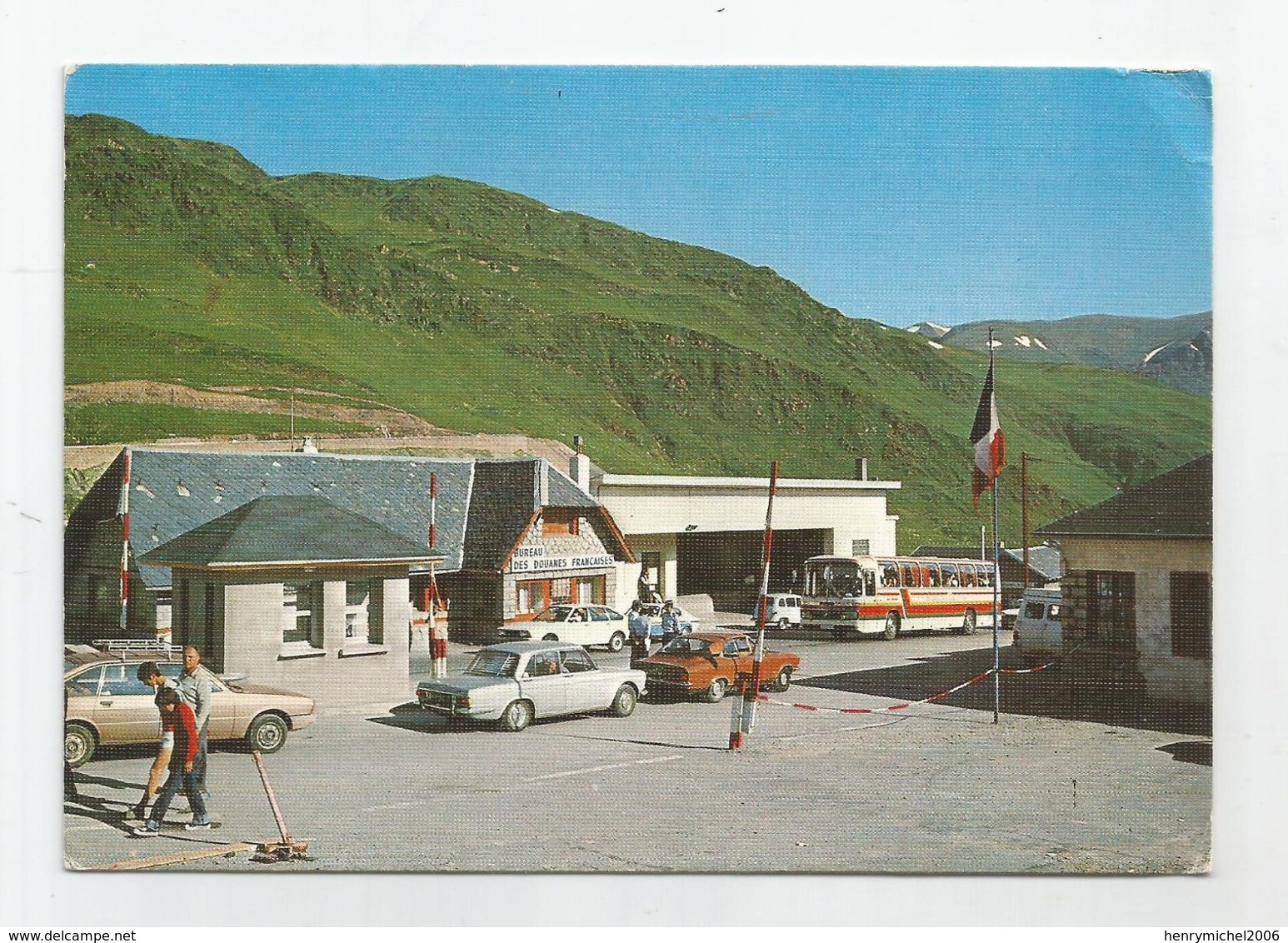 Cpm Douane Valls D'andorra Pas De La Casa Frontière Française Douaniers - Aduana