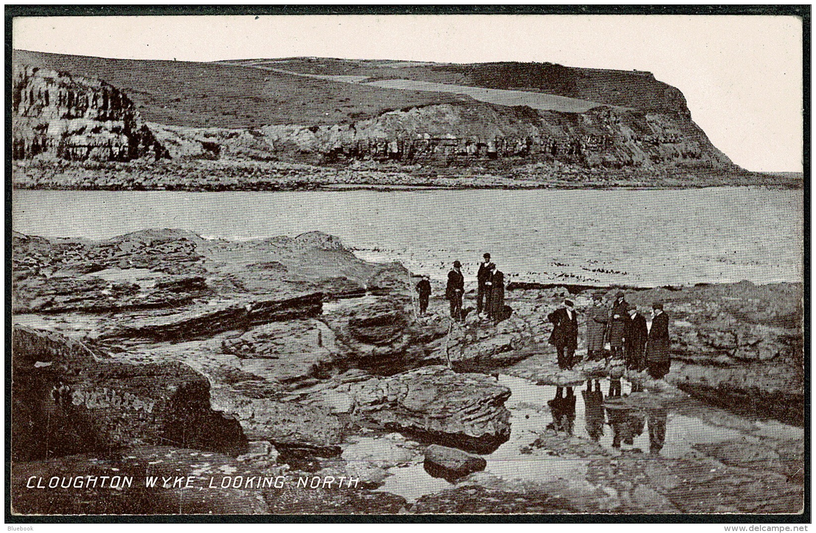 RB 1196 -  Early Postcard - Cloughton Wyke Looking North Near Scarborough Yorkshire - Scarborough