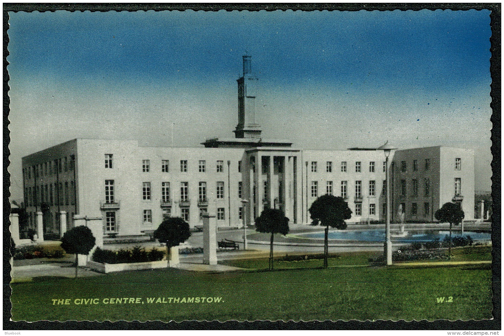 RB 1196 -  3 X Postcards Walthamstow London - Civic Centre Assembly Hall &amp; Lloyd Park - London Suburbs