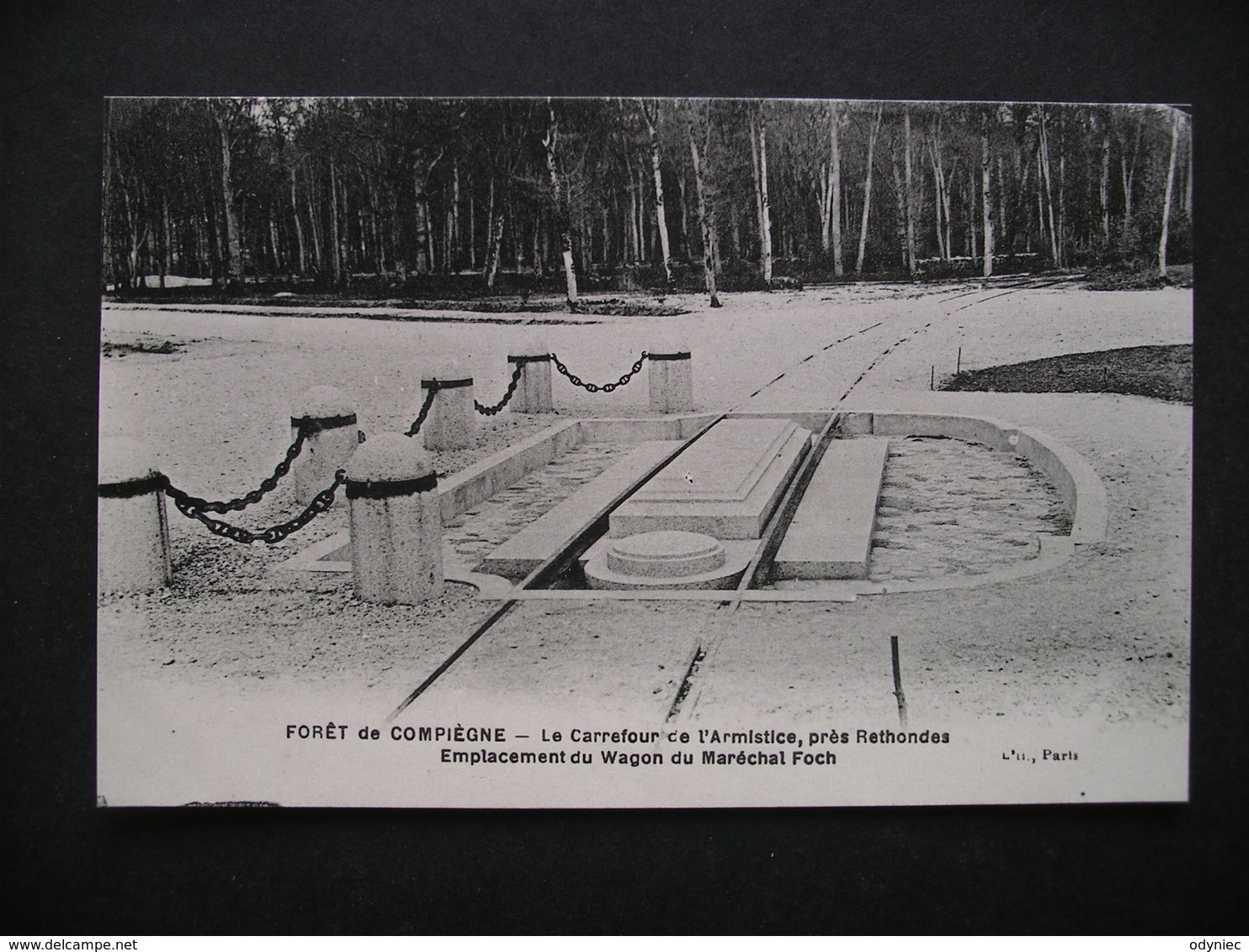 Foret De Compiegne-Le Carrefour De L'Armistice,pres Rethondes Emplacement Du Wagon Du Marechal Foch - Picardie