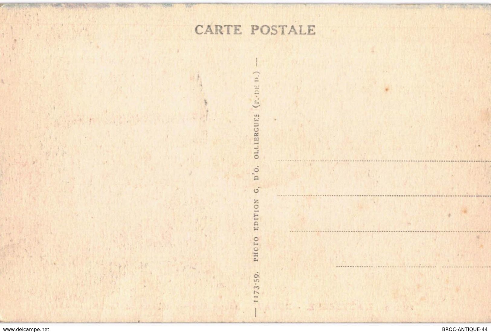 CPA N°19790 - LOT DE 15 CARTES DE ROYAT - LA SOURCE EUGENIE - Royat