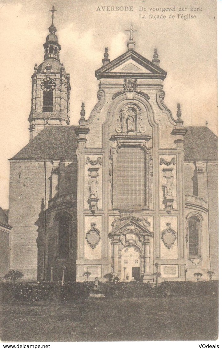 Scherpenheuvel-Zichem - CPA - Averbode - La Façade De L'Eglise - Scherpenheuvel-Zichem