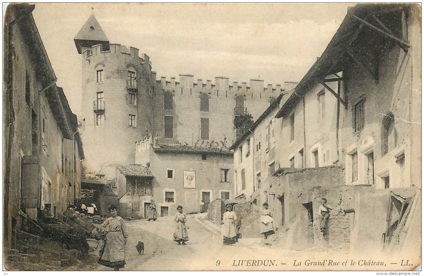 La Grand'Rue Et Le Château - Liverdun