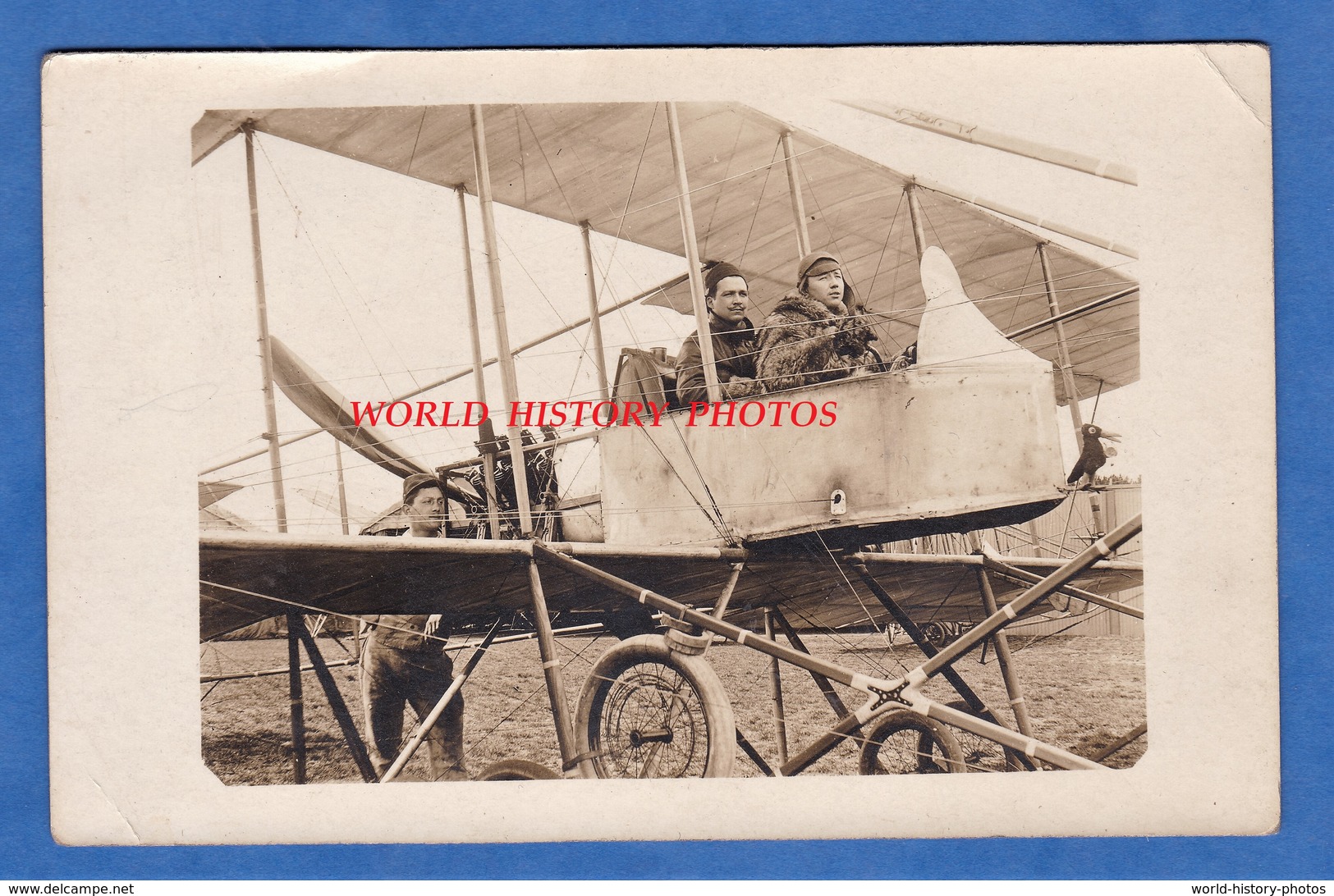 CPA Photo - Aérodrome à Identifier - Aviateur Dans Leur Avion - Pilote & Modèle à Identifier - Aviation Militaire ? - 1914-1918: 1ère Guerre