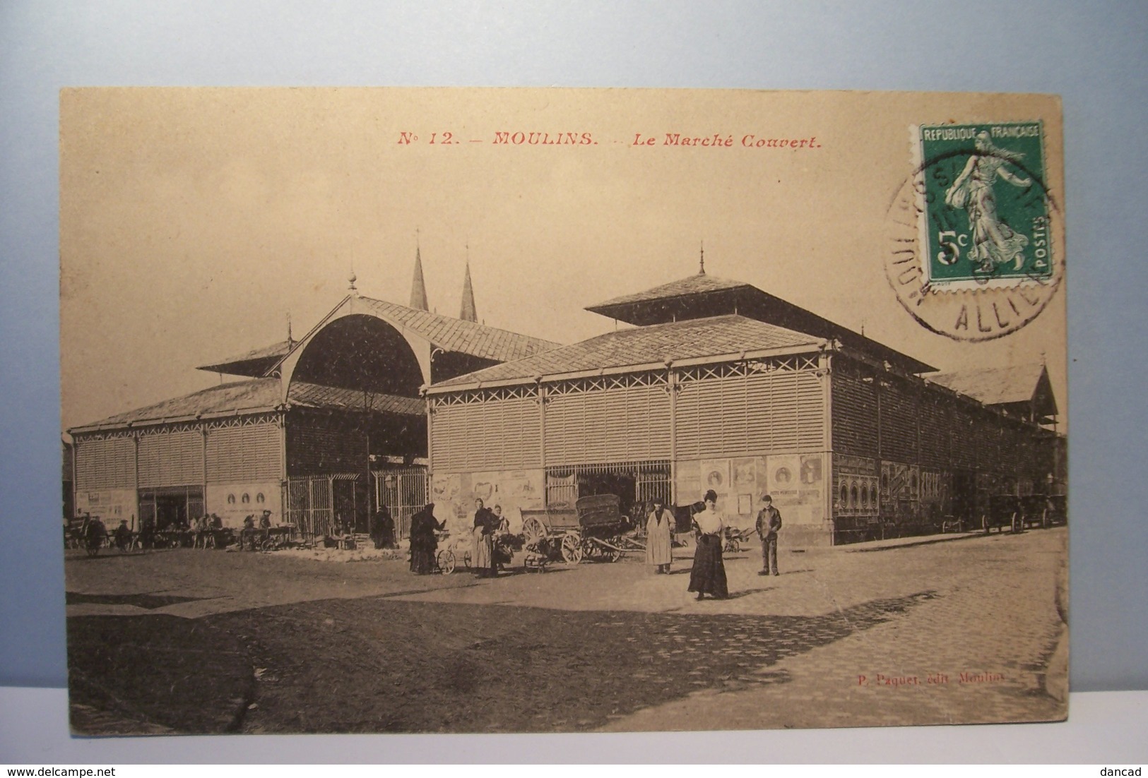 MOULINS    -    Le  Marché  Couvert - Moulins