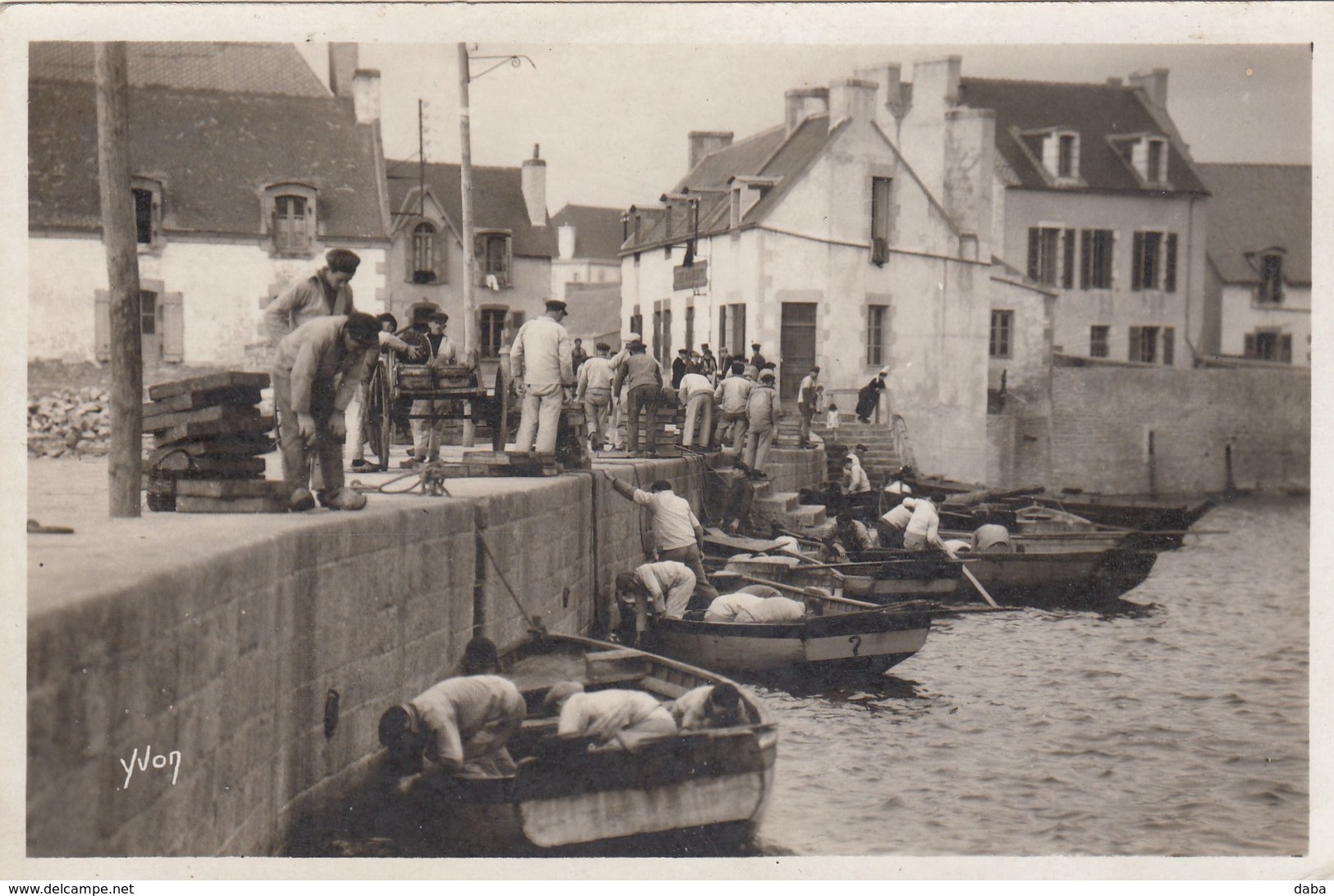 Saint-Guénolé. Le Triage Des Sardines - Autres & Non Classés