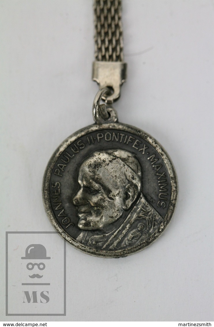 Vintage Italy Souvenir Keyring - Johannes Paulus II - Pontifex Maximus - Vatican On Backside. - Sleutelhangers