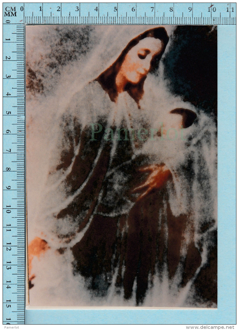Medjugorje - Photo Prise Dans La Salle Des Apparitions, Vierge Marie ,  Voir Memo En Arriere De La Photo - Religion & Esotericism