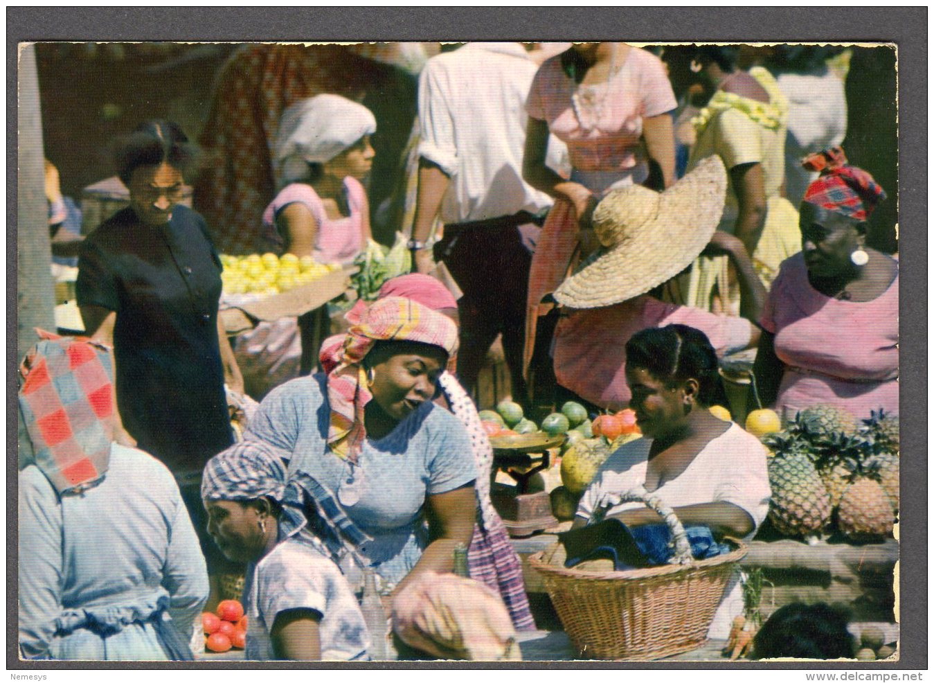 Au Marchè De Pointe à Pitre FG NV  SEE  SCAN - Pointe A Pitre