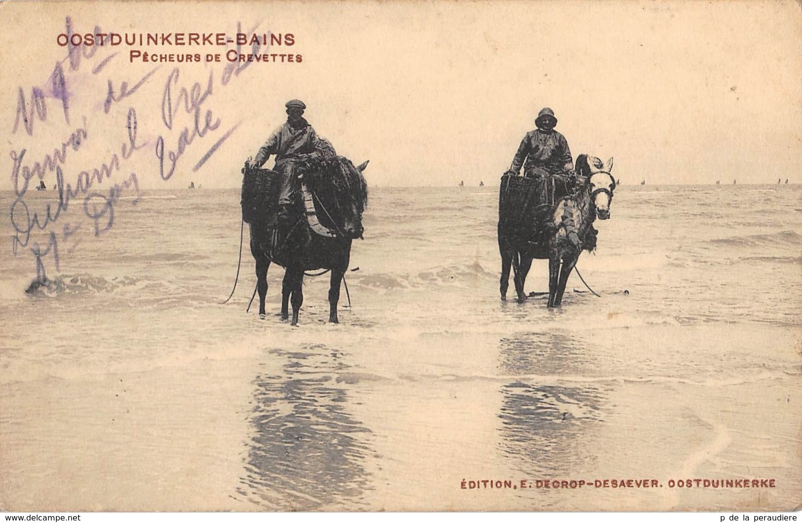 CPA BELGIQUE OOSTDUINKERKE BAINS PECHEURS DE CREVETTES  (cliché Pas Courant - Oostduinkerke