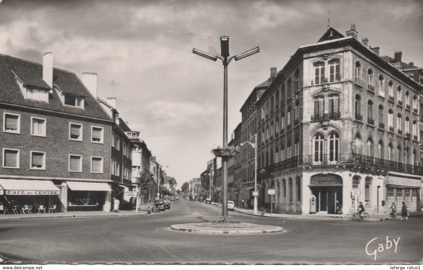 ELBEUF PLACE DU CALVAIRE ET COURS CARNOT - Elbeuf