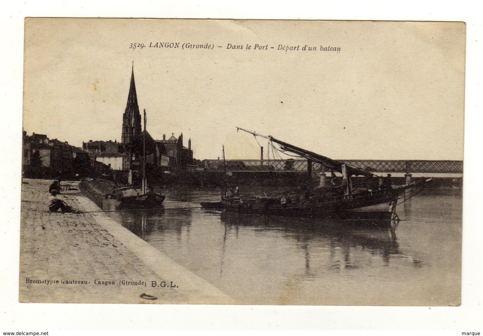 Cpa N° 3529 LANGON Dans Le Port Départ D' Un Bateau - Langon