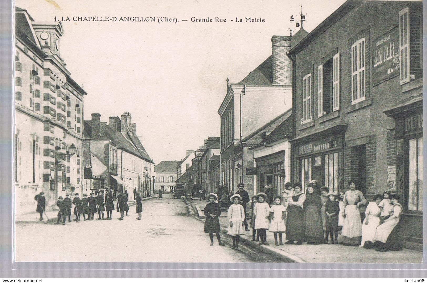 LA CHAPELLE - D'ANGILLON . Grande Rue - La Mairie . - Autres & Non Classés