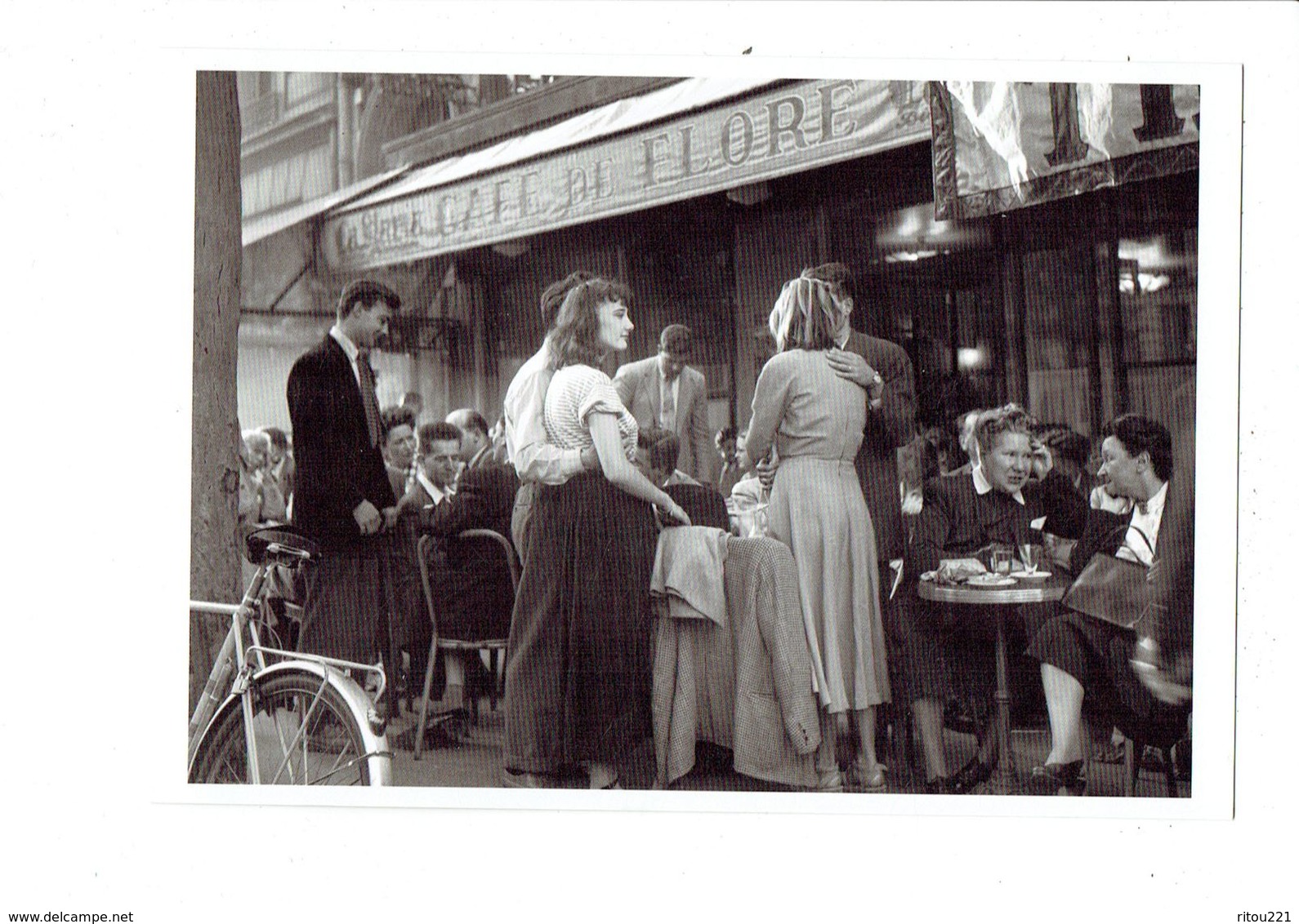 Cpm - 75 - PARIS - Saint-Germain-des-Prés - Café De Flore - Animation Terrasse - Vélo Bicyclette Robert Doisneau - Cafés, Hotels, Restaurants